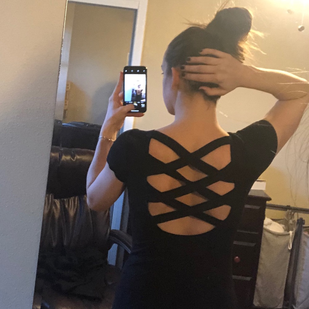 Black open back top